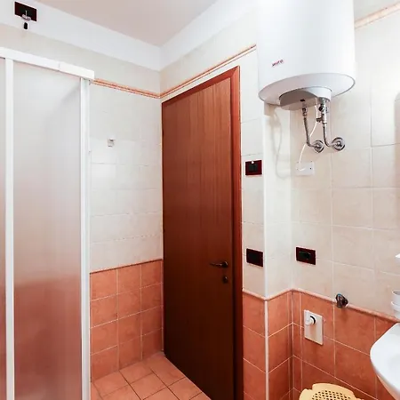 Pioppi Lido Altanea Apartment *